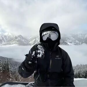 Meet your Posher, Angelina